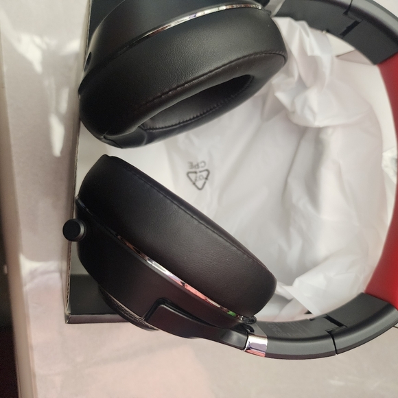 Wireless Headsets for gaming - Picture 6 of 7